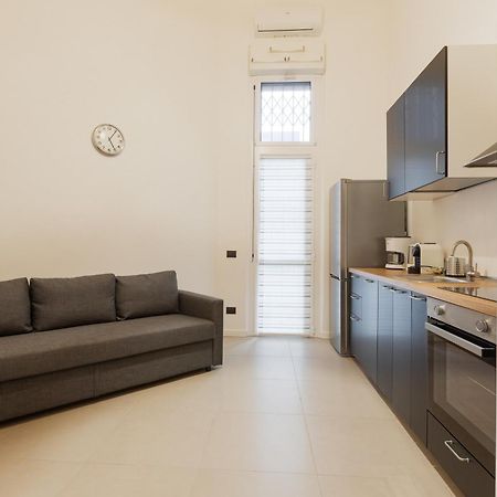 Апартаменты Cozy Corner With Balcony And Private Garage! Милан Экстерьер фото