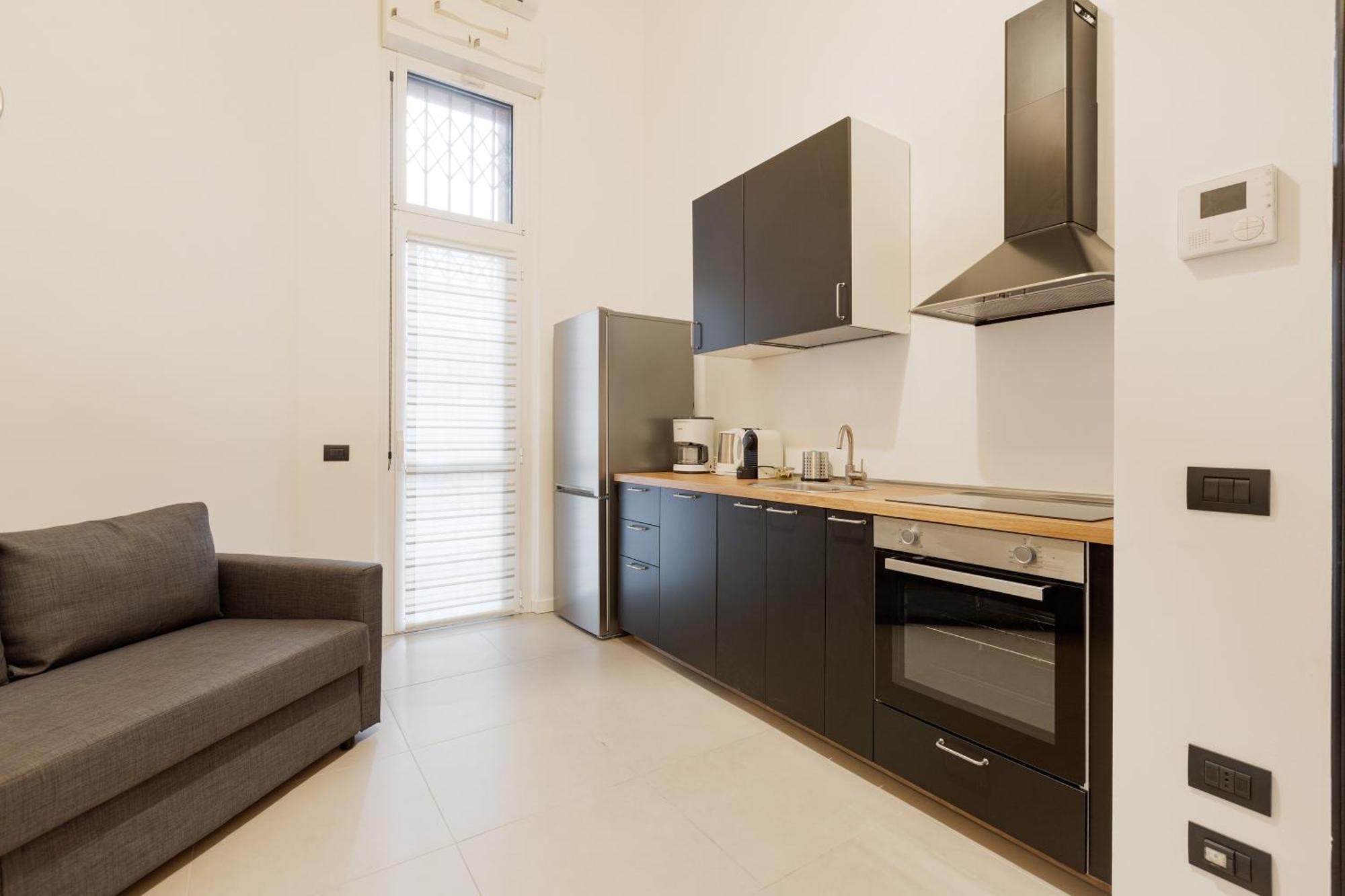 Апартаменты Cozy Corner With Balcony And Private Garage! Милан Экстерьер фото